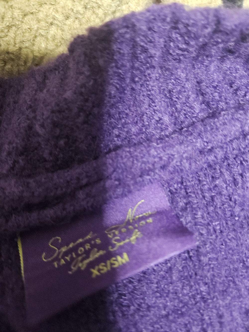 Taylor SWIFT CARDIGAN BUNDLE - Picture 3 of 8